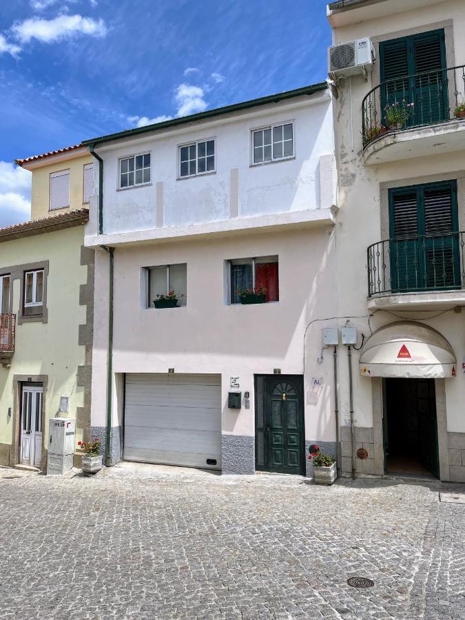 Casa Da Avo Maria, Largo De Santo Antonio, N 97395Al Leilighet Freixo de Espada à Cinta Eksteriør bilde